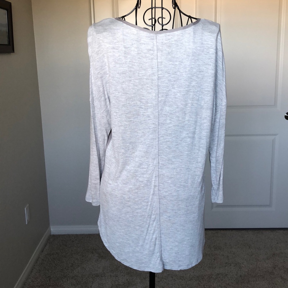 Banana Republic Mixed Media Casual Top - Picture 3 of 6